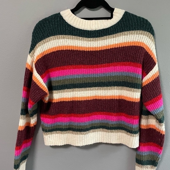 American Eagle knitted colorful stripes long sleeves sweater. Size Small - Picture 3 of 6
